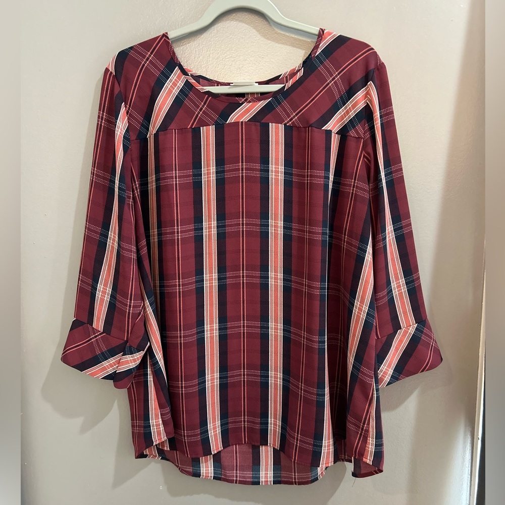 *2 for $15 item* Womens Shirt